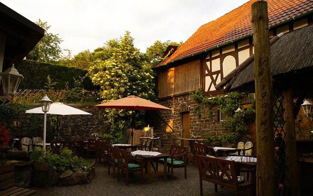 באד לאאספה Hotel Restaurant Lindenhof מראה חיצוני תמונה