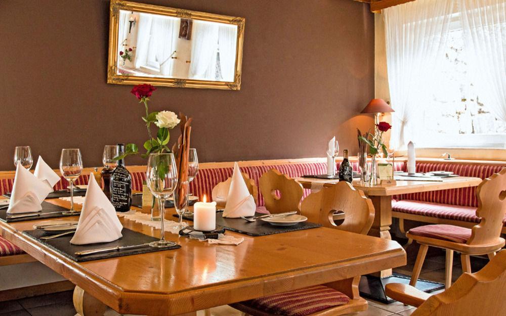 באד לאאספה Hotel Restaurant Lindenhof מראה חיצוני תמונה