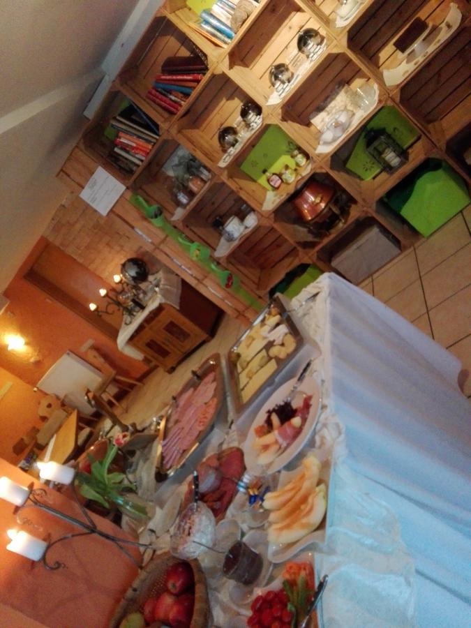באד לאאספה Hotel Restaurant Lindenhof מראה חיצוני תמונה
