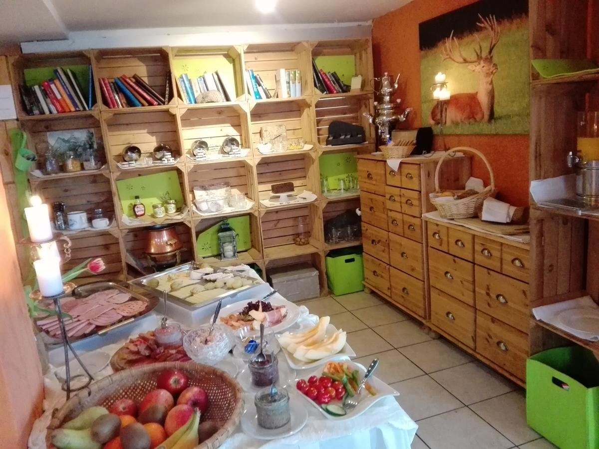 באד לאאספה Hotel Restaurant Lindenhof מראה חיצוני תמונה