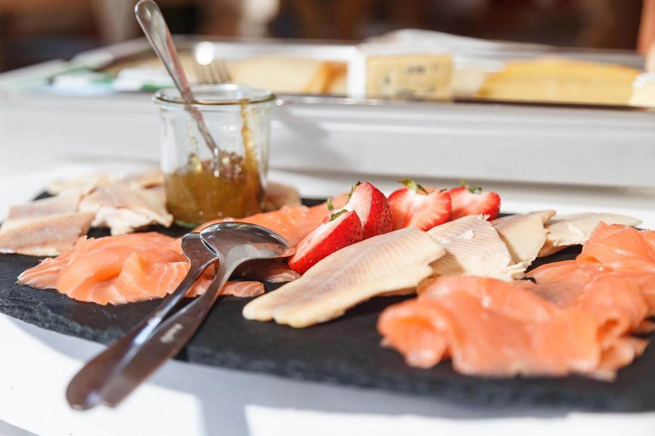 באד לאאספה Hotel Restaurant Lindenhof מראה חיצוני תמונה