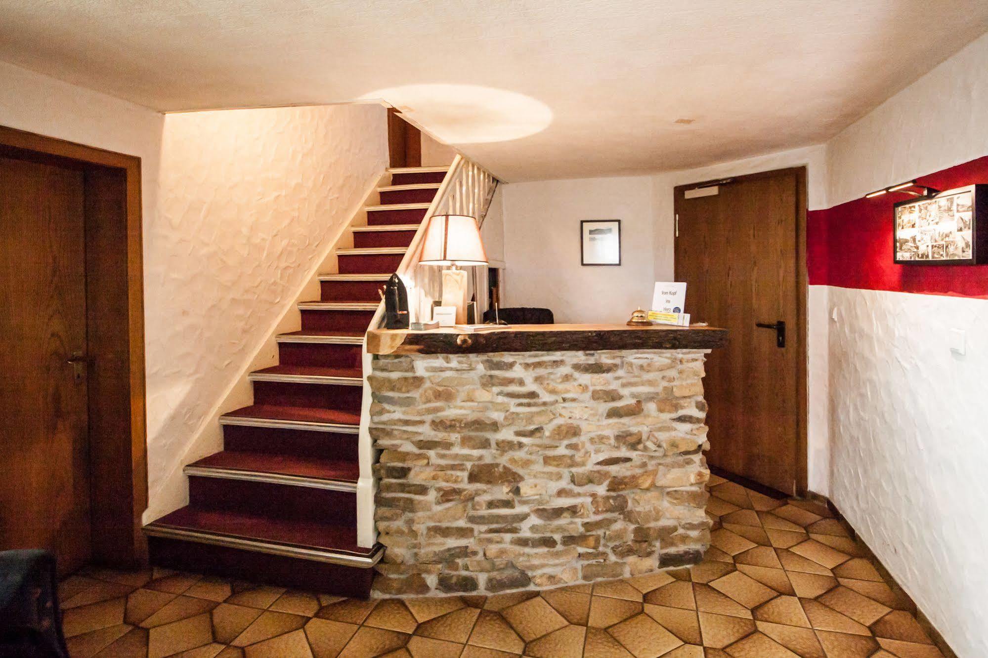 באד לאאספה Hotel Restaurant Lindenhof מראה חיצוני תמונה